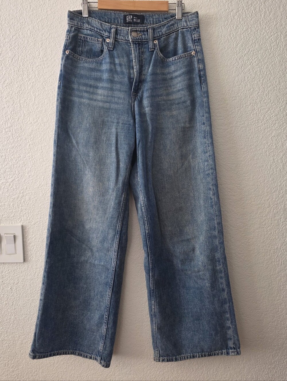 GAP High Rise Wide Leg Jeans Medium Wash 27 / 4 Regular